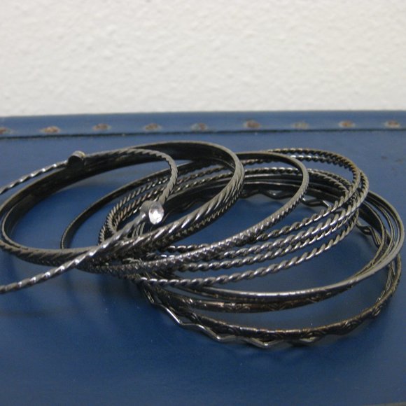 Express Jewelry - NWOT Express metal bangle bracelets set